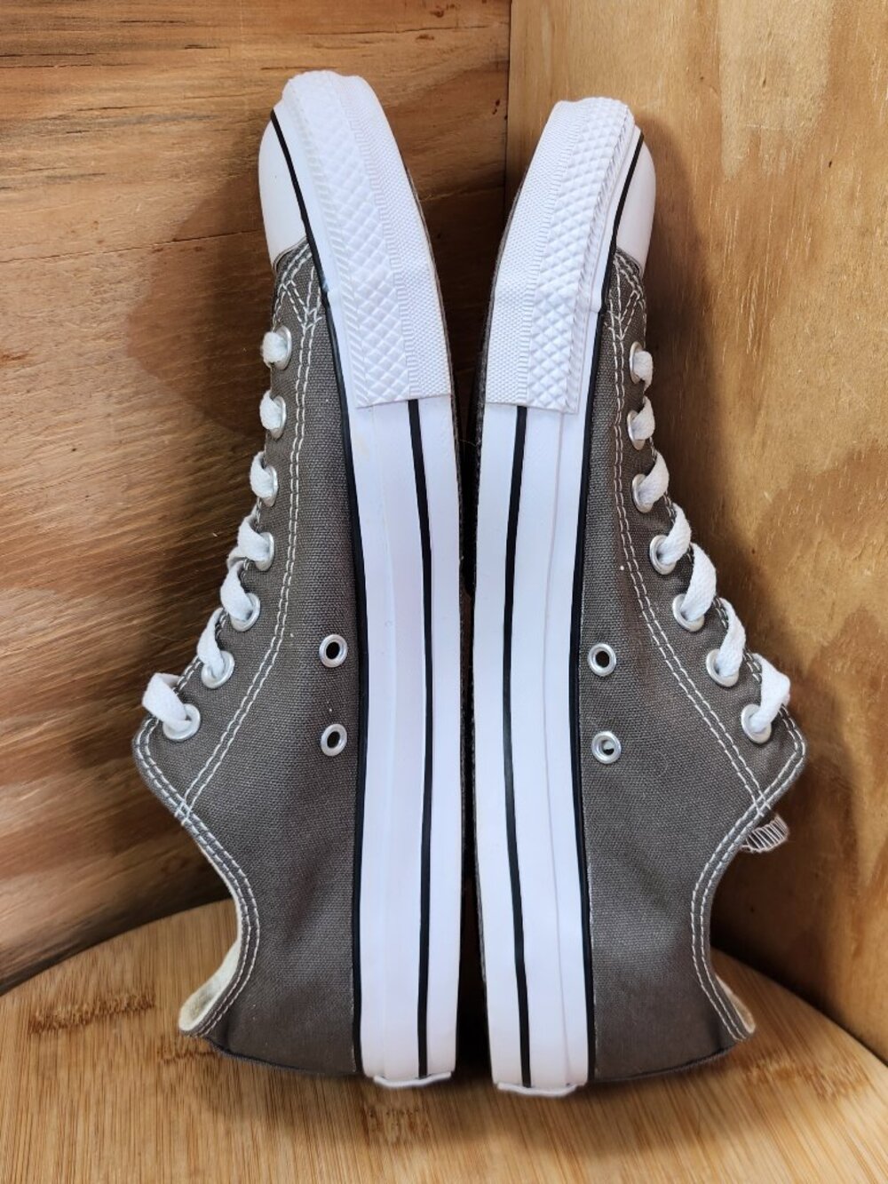 Converse Chuck Taylor All Star OX Womens Gray Low Top Sneakers Size 11 - Picture 7 of 9